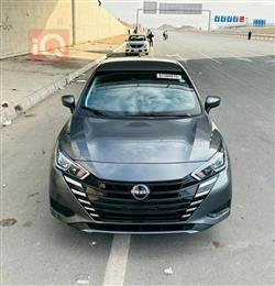 نيسان فيرسا